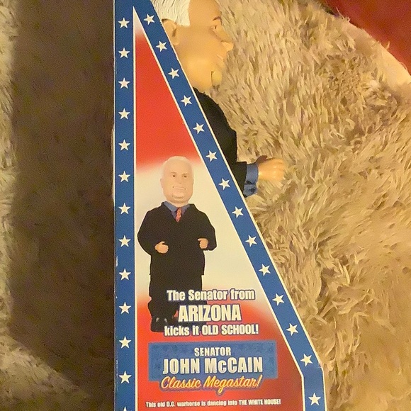 John McCain talking doll - Picture 4 of 5